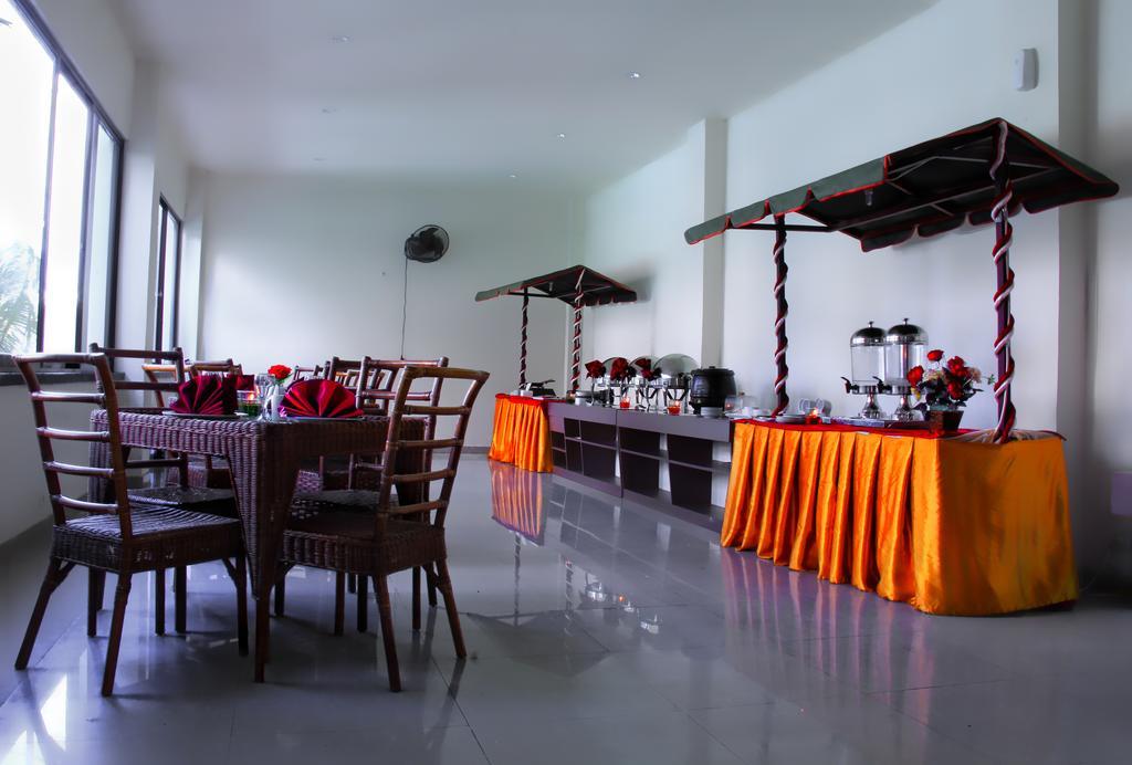 Grand Duta Hotel Palu Exteriér fotografie