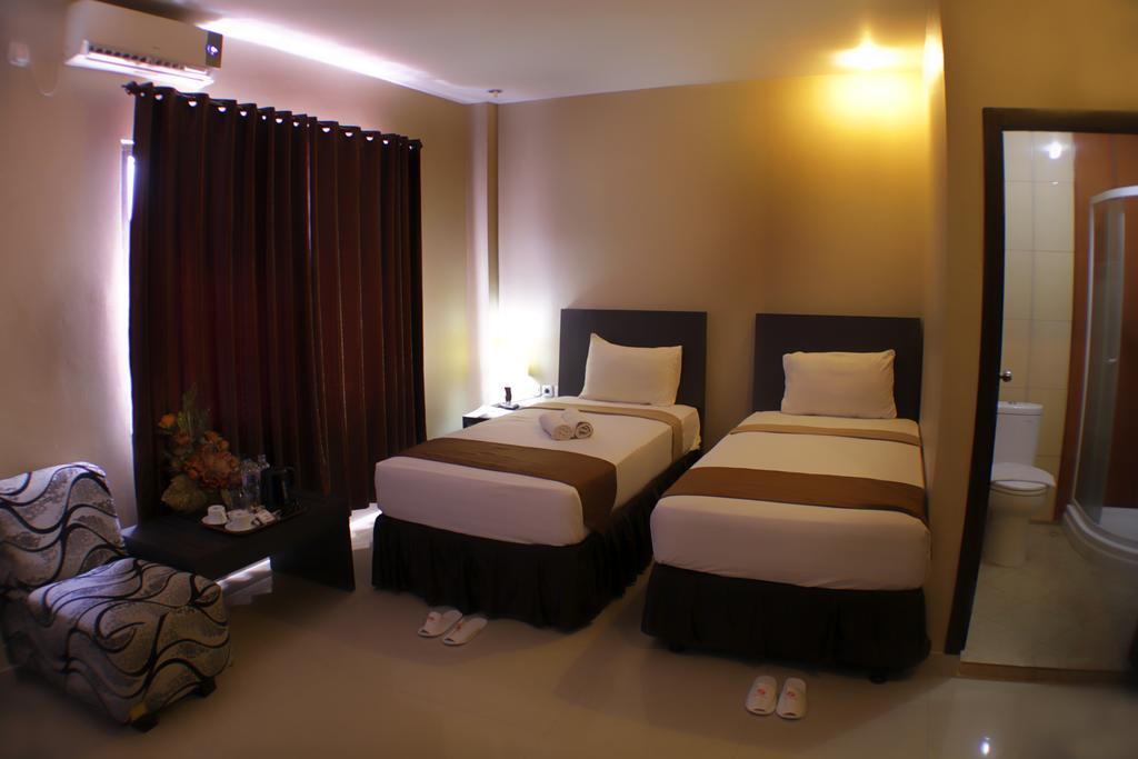 Grand Duta Hotel Palu Exteriér fotografie