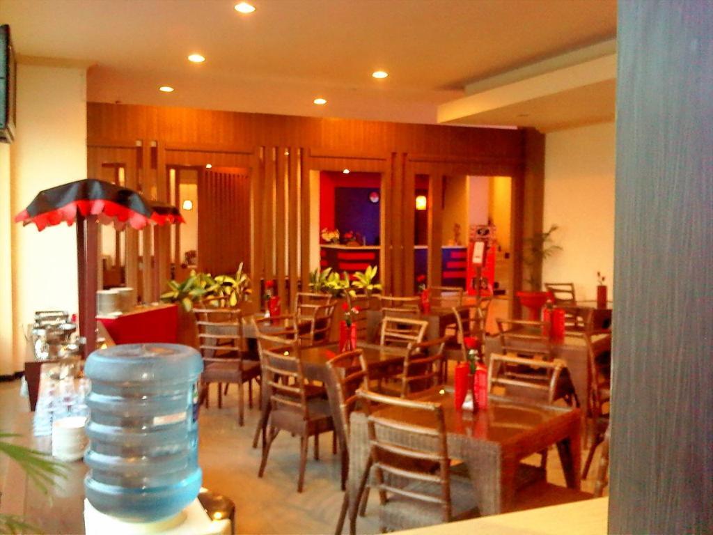 Grand Duta Hotel Palu Exteriér fotografie
